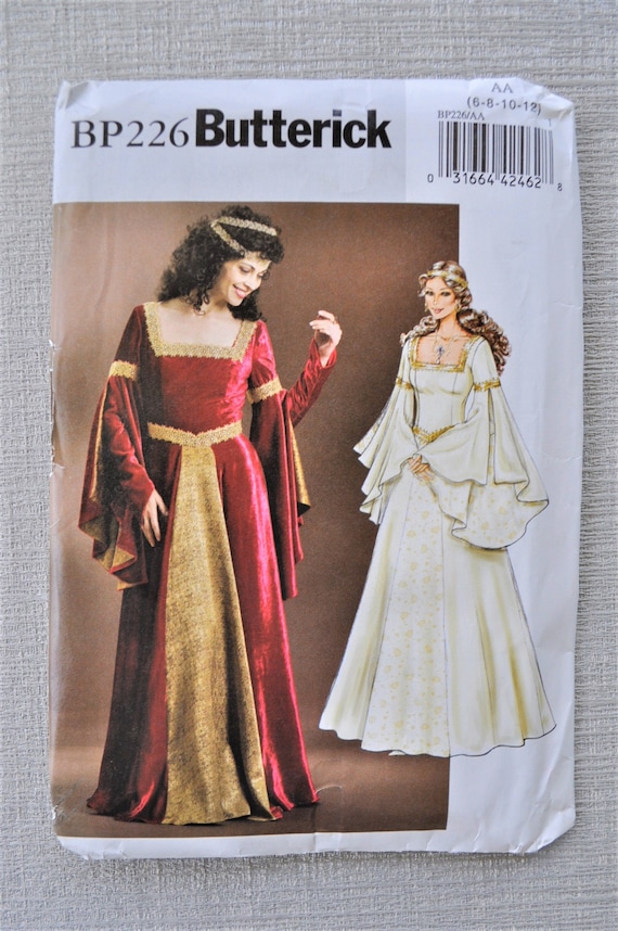 Vintage sewing pattern, womens queen wedding dres… - image 1