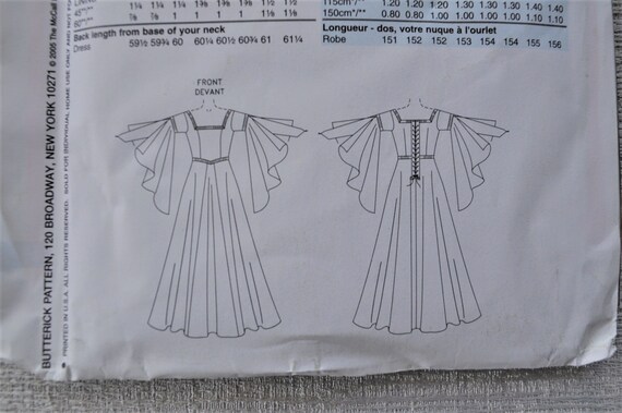 Vintage sewing pattern, womens queen wedding dres… - image 3