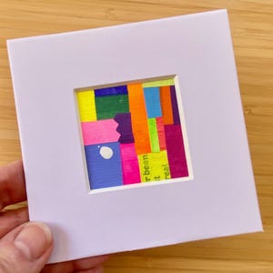 Peinture abstraite miniature collage coloré, minuscule mini art mural moderne original, idée cadeau oeuvre d&#39;art abordable faite main pour maison bohème.