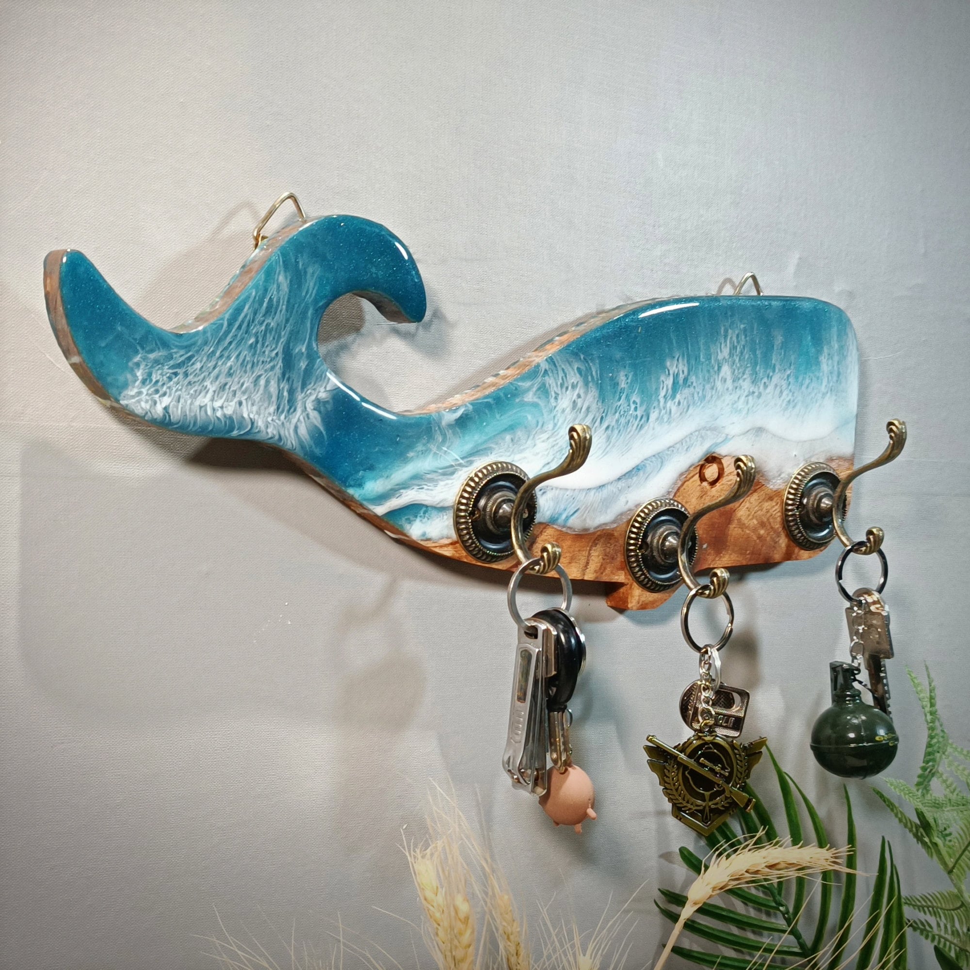 Decorate the Wall , Custom Ocean Key Holder, Beach Themed Key