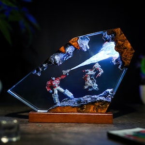 Customer Optimus Prime vs megatron night light, Gift for halloween, Gift for kids, Robot Figure, table lamp, Transformers Model resin Gift