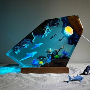 Dolphin and turtle resin epoxy lamp, ocean resin night light, handmade gift, home decor, Birthday Gifts