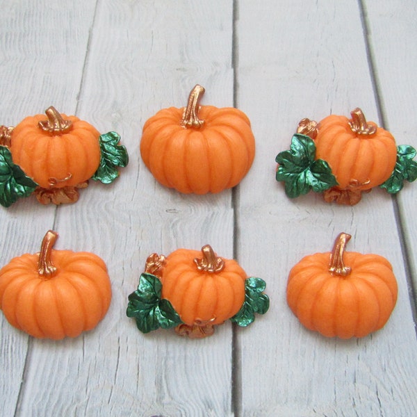 6 Halloween Metallic Pumpkins Edible sugar paste cake toppers decorations