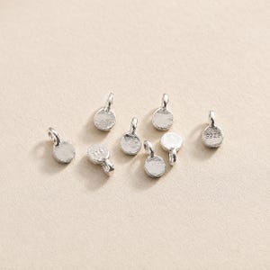 Liten rund skiva i 925 sterlingsilver, 3,1×5,4 mm minimalistiskt hänge för smyckestillverkning