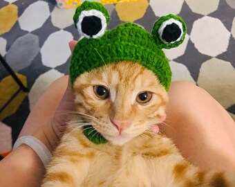 kawaii Handmade pet hats green frog decoration Adorable Pet Funny Hat Cartoon Frog Shape Pet Cap Weaving Puppy Cat Hat Pet Grooming Supplies