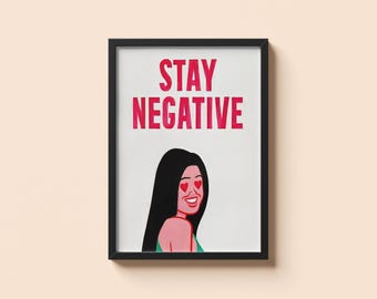 Poster négatif de Joan Cornella Stay • Impression de citation d'amour satirique sombre • Art mural absurde d'humour romantique • Cadeau graphique audacieux