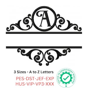 以下が含まれることがあります： 黒いモノグラムデザイン。円の中に文字「A」があり、上下に装飾的な飾りがあります。「3 Sizes - A to Z Letters」というテキストが含まれています。緑と白のシールが右下隅にあります。