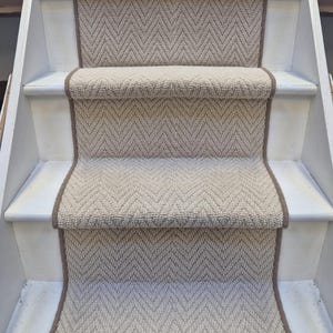 Herringbone stair runner, champagne cream beige with whipped edge