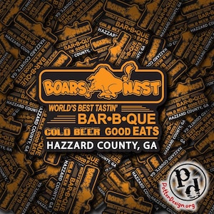 Nido de jabalí, pegatina divertida, vinilo impermeable, regalo, ordenador portátil, hidroflasco, botella de agua, Yeti, calcomanía de ventana de coche, cerdo, bar, Daisey, Luke, Bo