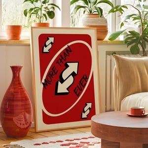 Mais do que nunca, jogue arte de parede de cartas reversas, pôster engraçado de meme, download digital, tipografia vermelha e preta, impressão de cultura pop, decoração de sala de jogos, meme