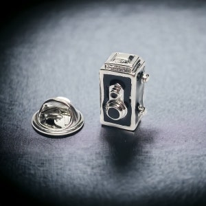 Camera Box Brownie Lapel Pin Badge Novelty Gifts Presents For Men and Women