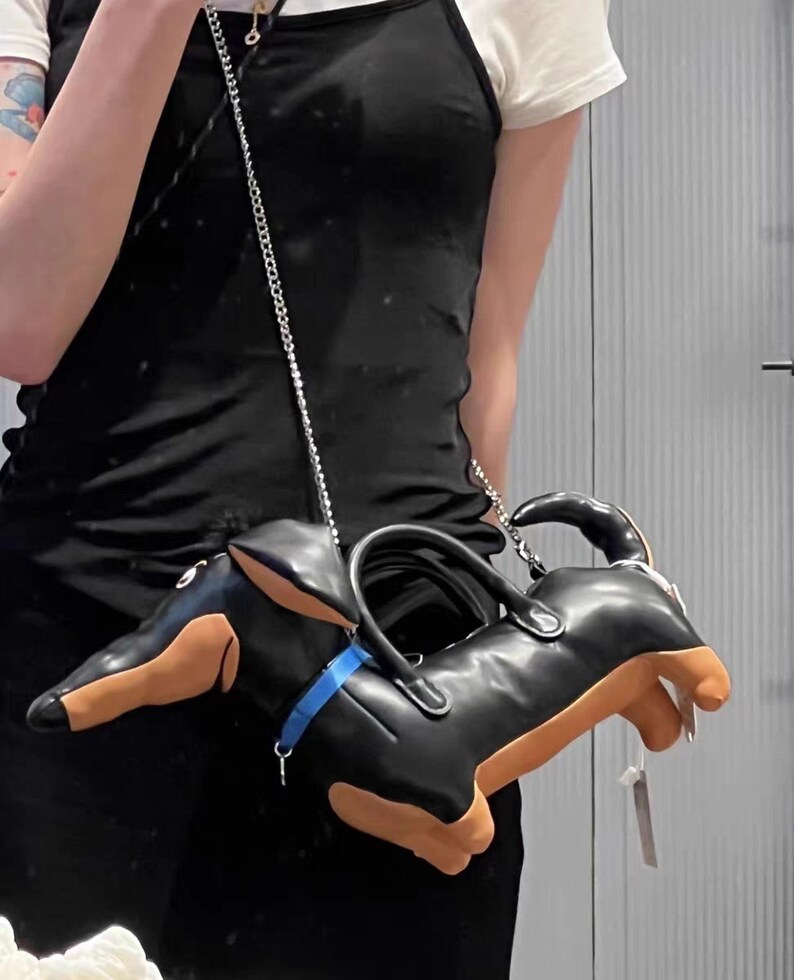 Adorable Dachshund makeup bag shoulder bag crossbody bag lipstick bag makeup bag ladies leather bag Kawaii puppy leather handbag key bag image 2