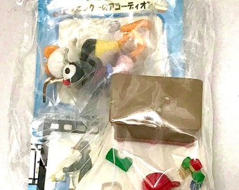 Furuta PINGU playing ACCORDION toy figure