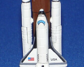 Furuta Chocoegg Space NASA -  #16 Space Shuttle Launch Booster (Rust Color)