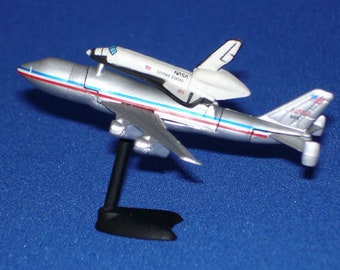 Furuta Chocoegg Space NASA -  #14 B-747 Space Shuttle Transportation