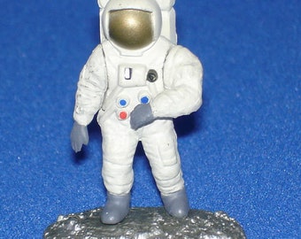 Furuta Chocoegg Space NASA - #6 Astronaut 2 (Apollo Project)