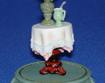 Miniature Antique Museum Vol. 2: Renaissance Table (brown color)