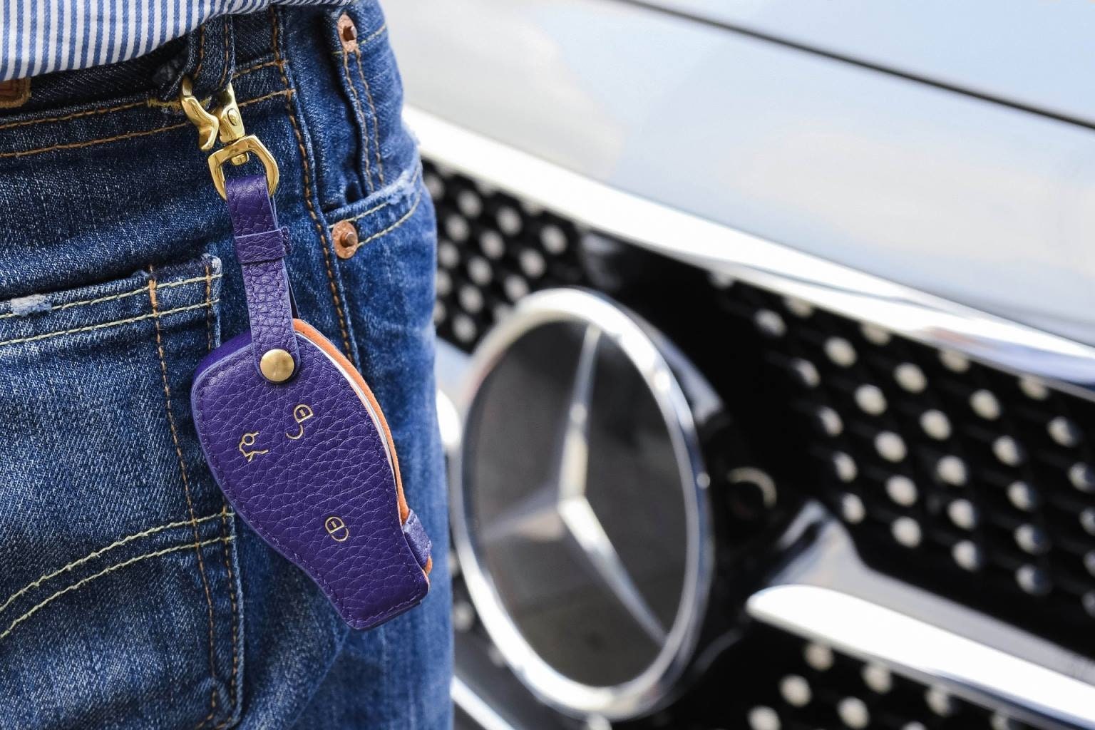 Mercedes Benz Car Key Leather Cover and Keychain in Black Pebble Grain  Leather 