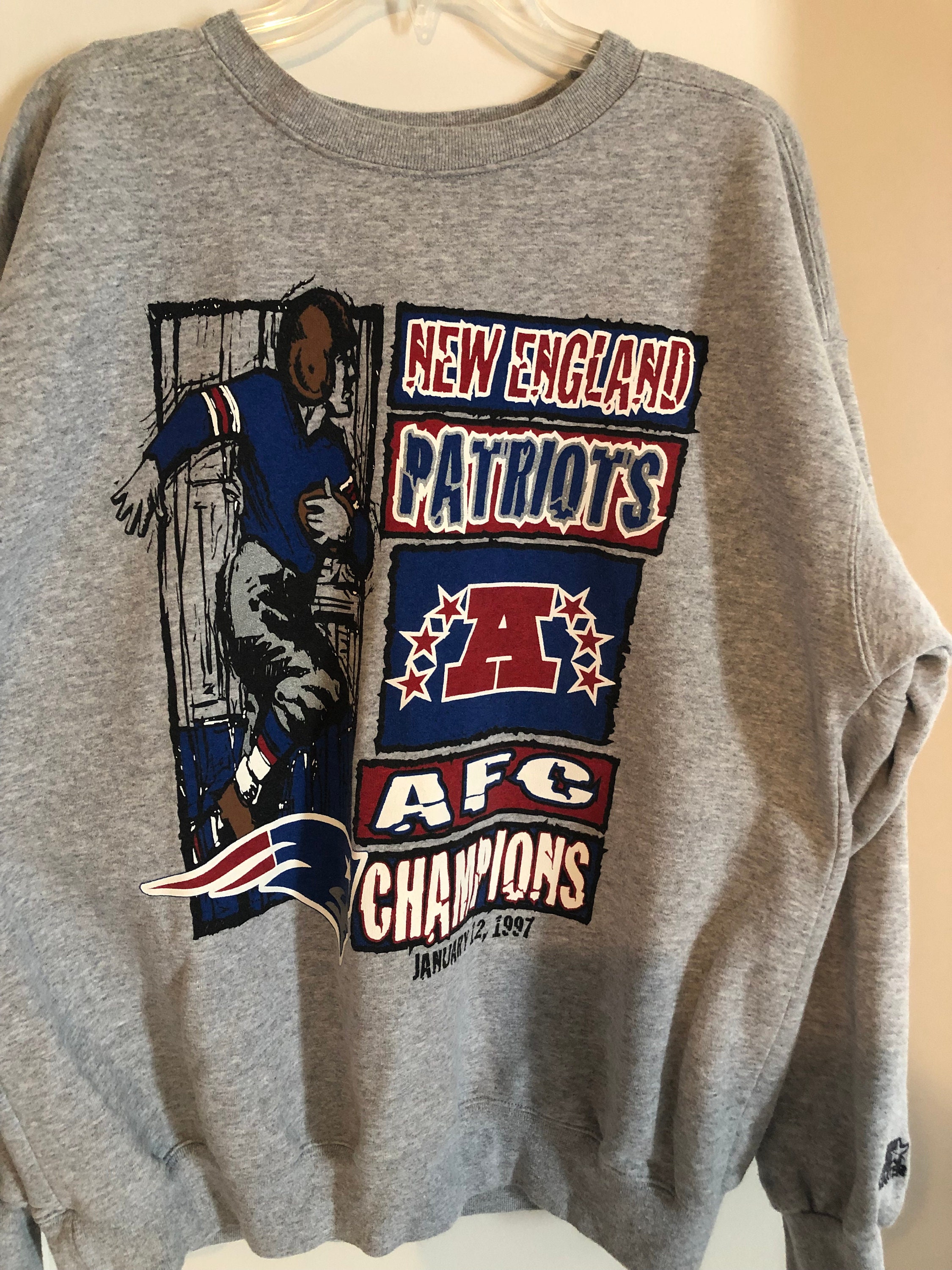 new england football sweatshirt