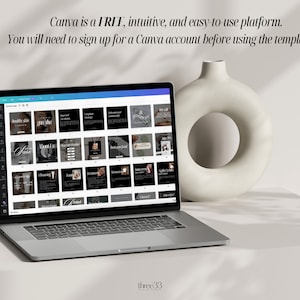 Może przedstawiać: Laptop wyświetlający ekran Canva z siatką 25 szablon&oacute;w post&oacute;w w mediach społecznościowych. Szablony są czarno-białe z tekstem i obrazami. Laptop znajduje się na białym tle z białym wazonen.