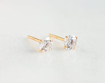 Classic Cubic Zirconia Stud Earrings - Round 4mm CZ Studs - Made From 925 Sterling Silver