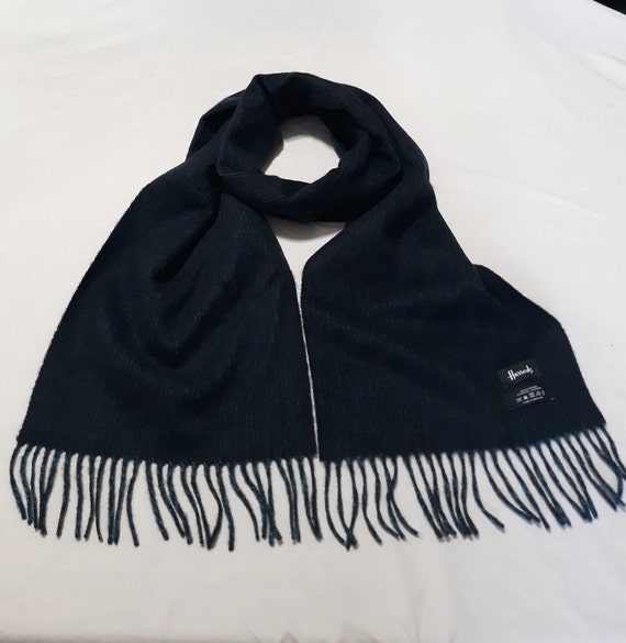 Harrods 100% Cashmere made in Scotland Scarf - image 3