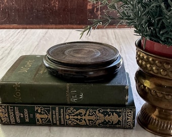 Vintage Brown Chinese Wood Carved Plant Stand, Lamp Stand, Vase Stand, Decorative Pedestal.