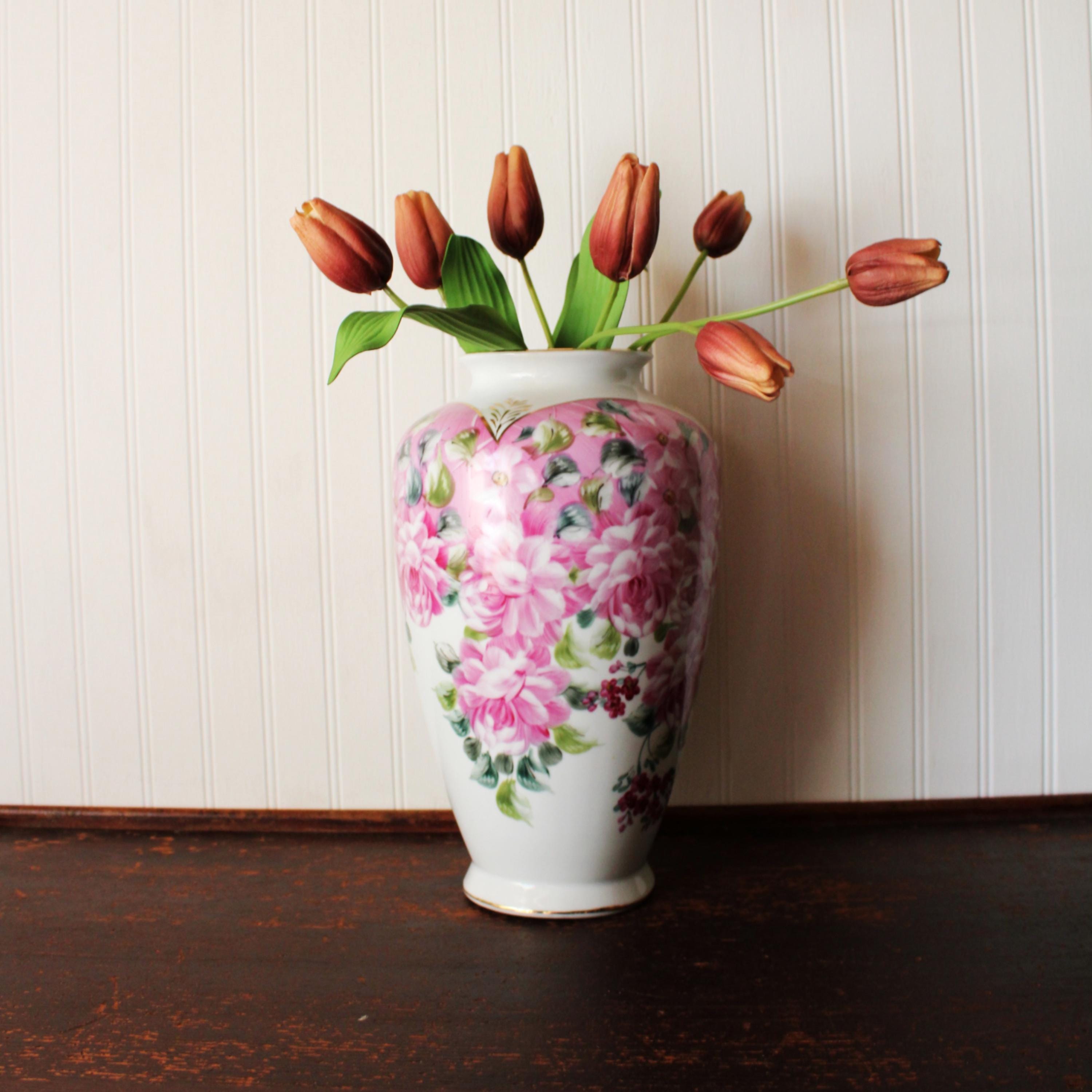 Large Vintage Pink Rose Porcelain Vase, with Gold Detailing.