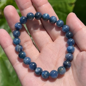 Genuine Kyanite Bracelet, Stretchy Crystal Bracelet, Gemstone Bracelet, Beaded Bracelet, 6 mm, 8 mm, 10 mm Bracelet, Gift for Her
