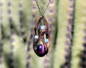 Colgante de cactus Cholla 2015 con tinte negro y cuentas de vidrio