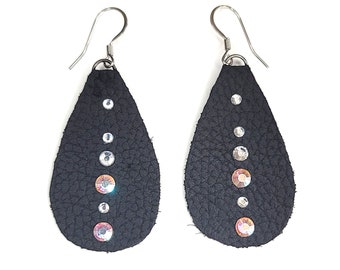 3013 Pendientes de cuero negro con pedrería blanco-rosa