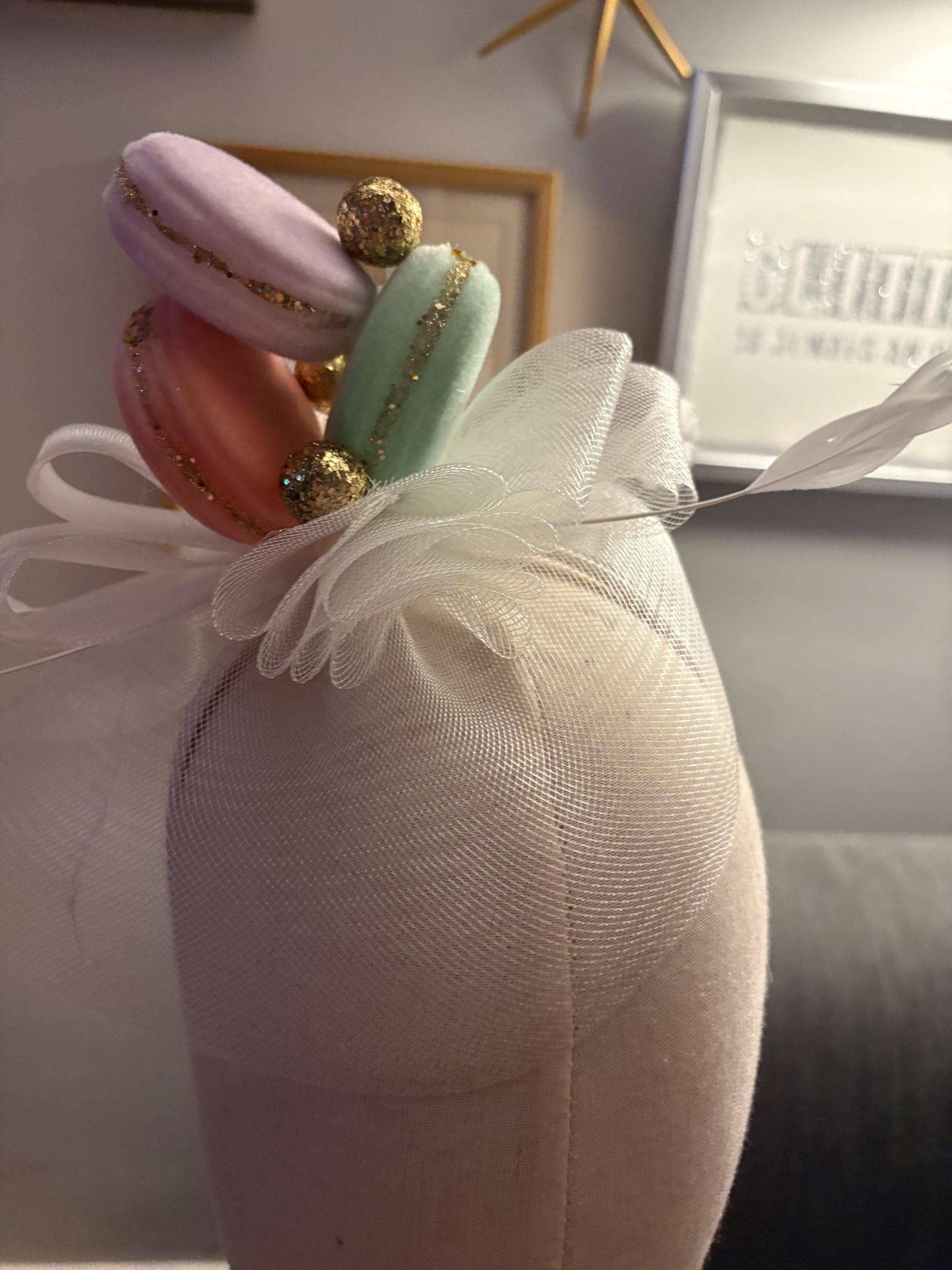kleiner Macaron Haarschmuck in Pastell-Optik