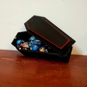 Caixa de dados de caixão com tampa magnética | DnD Dice Coffin Dungeons and Dragons | Vampire The Masquerade Dice Vault | Caixa de dados TTRPG