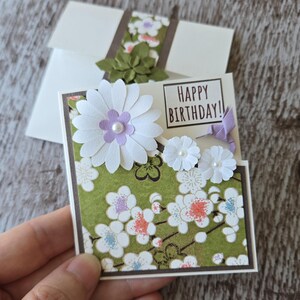 Tarjeta de felicitación pequeña hecha a mano, flores de sakura Washi GreenYuzen, colibrí de origami, japonesa, cumpleaños, aniversario, agradecimiento, felicitaciones.