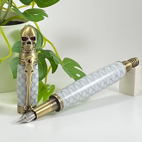 Hand Crafted Turned Premium White Honeycomb Skull & Bones Fountain Pen