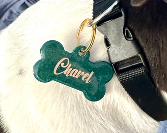 Médaille personnalisée pour chien résine epoxy, Plaque d'identité chien résine époxy vert nacre. LIVRAISON MONDIAL RELAY (Point Relais)