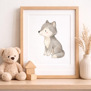 Può includere: Un set di tre tazze in ceramica con finitura opaca e macchiettata. Le tazze sono nei toni del crema, grigio chiaro e grigio scuro. Ogni tazza ha un design semplice e minimalista e un manico arrotondato.