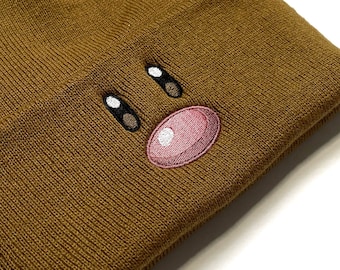 Geborduurde op Diglett geïnspireerde beanie | Hoed | Cadeau voor volwassenen | Kawaii