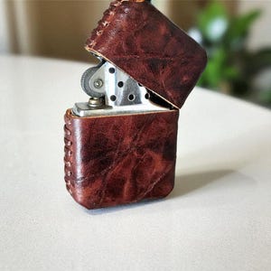Distressed Leather Zippo Case – Rugged Vintage Lighter Cover – Handmade Genuine Leather Gift for Him