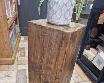 Rustic Wooden Sofa Side Table: Reclaimed Wood Plant Stand with Optional Shelf/Drawer (26x26cm)