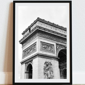 Póster del Arco del Triunfo: Arte mural parisino en blanco y negro (descarga instantánea)