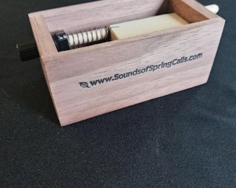 Walnut push button turkey call