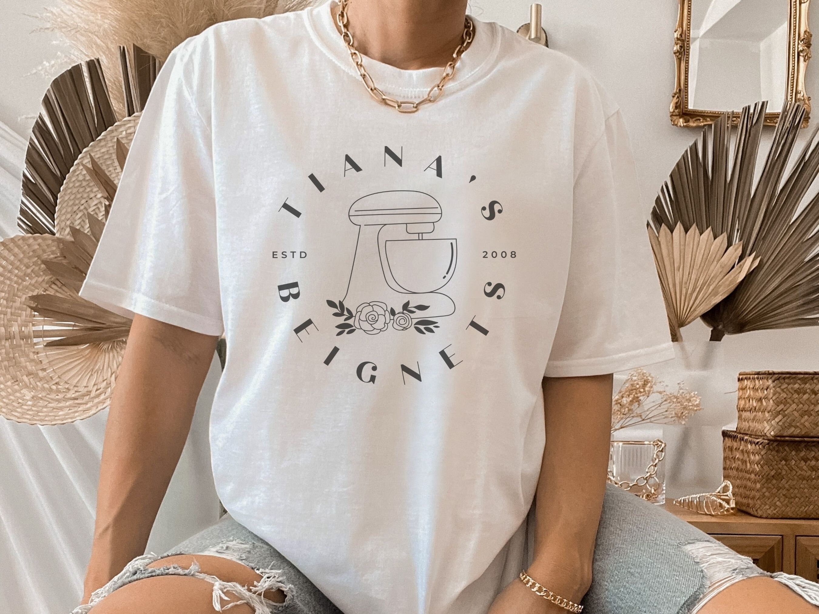 Tiana Shirt, Princess Shirt, Princess and the Frog, New Orleans Shirt, Beignet Shirt, Princess Bestseller, Frog Shirt, Tiana Tshirt