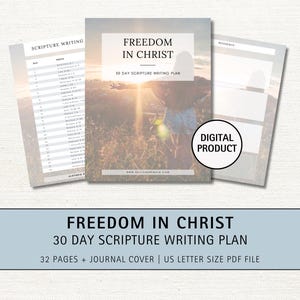 Op de afbeelding: Een digitaal product voor een 30-daags schriftstudie-schrijfplan genaamd "Vrijheid in Christus". De omslag toont een persoon die door een veld loopt met een zonsondergang op de achtergrond. De tekst "32 pagina's + journaalomslag | US Letter Size PDF-bestand" staat onderaan de afbeelding.