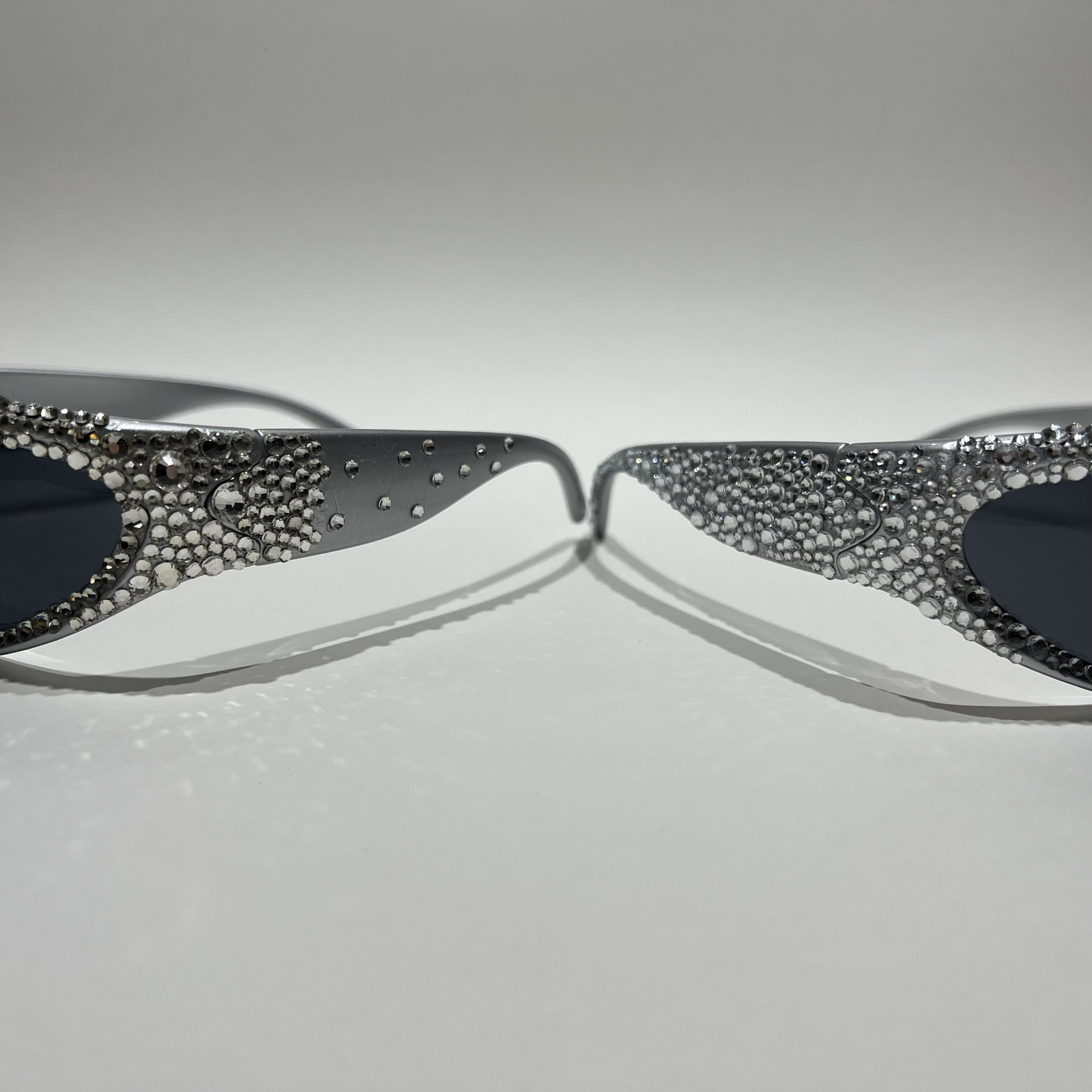 BEDAZZLED Y2K SUNGLASSES | Silver 2000 display picture 1