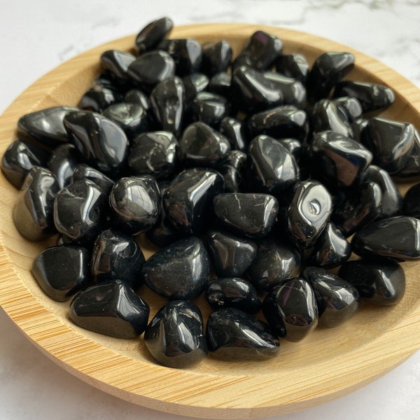 Onyx Tumbled Pebbles Stones - 1 Piece High Quality Onyx Gemstone - Root, Solar Plexus and Third Eye Chakra - Strength