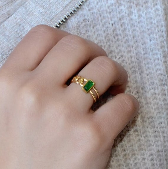 18k Gold-plated Unique Emerald Green Ring Resizable and  display picture 1