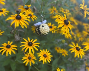Gehäkelter Bienen-Schlüsselanhänger