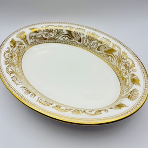 Wedgwood Florentine Gold Porcelain Vegetable Bowl | 10&quot; Oval Serving Dish | Luxury Wedding | Excellent Condition 1960s Tableware | W4219
