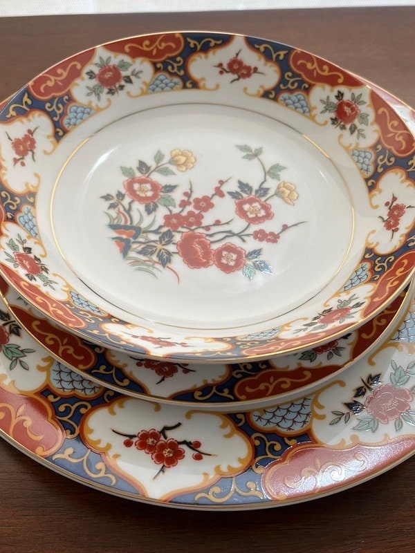 Japanese Dinnerware Set 5 Piece China Dinner and Salad Plates, Bowl, Cup and Saucer Kyoto Imari